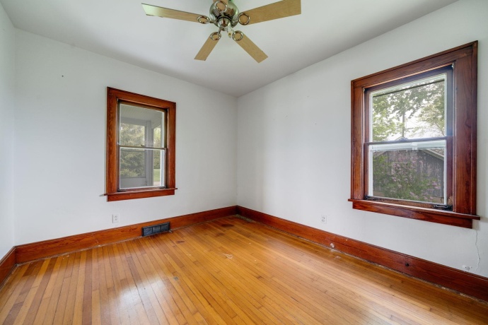 8162 Perryville, CHERRY VALLEY, Illinois 61016, 2 Bedrooms Bedrooms, ,1 BathroomBathrooms,House,For Sale,Perryville,202602481