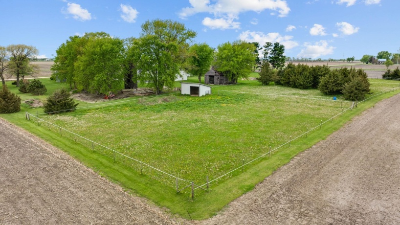 8162 Perryville, CHERRY VALLEY, Illinois 61016, 2 Bedrooms Bedrooms, ,1 BathroomBathrooms,House,For Sale,Perryville,202602481