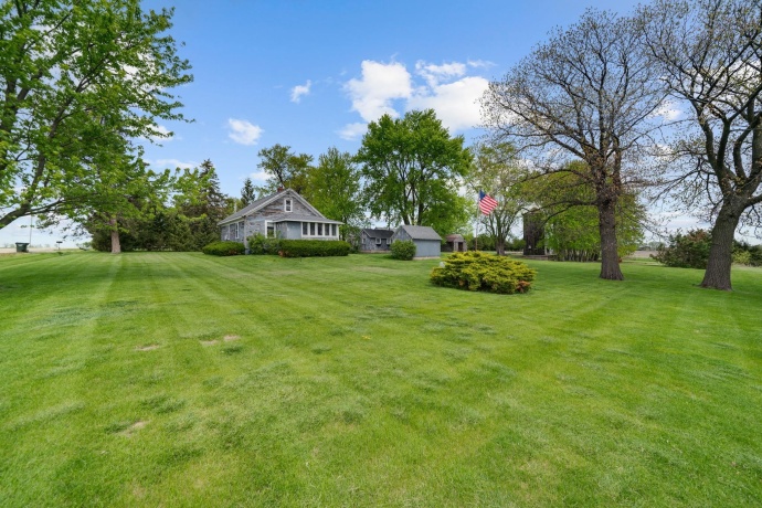 8162 Perryville, CHERRY VALLEY, Illinois 61016, 2 Bedrooms Bedrooms, ,1 BathroomBathrooms,House,For Sale,Perryville,202602481