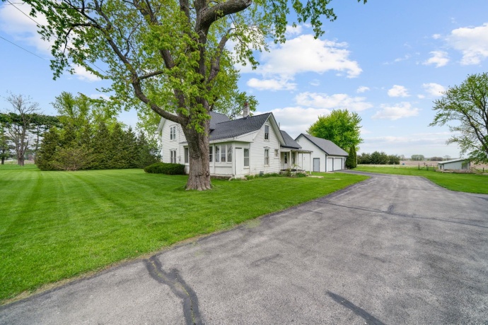 8162 Perryville, CHERRY VALLEY, Illinois 61016, 2 Bedrooms Bedrooms, ,1 BathroomBathrooms,House,For Sale,Perryville,202602481