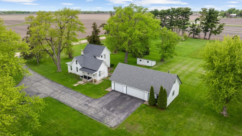 8162 Perryville, CHERRY VALLEY, Illinois 61016, 2 Bedrooms Bedrooms, ,1 BathroomBathrooms,House,For Sale,Perryville,202602481