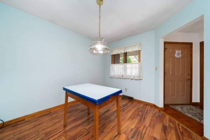 2541 Revelation #6, ROCKFORD, Illinois 61109, 2 Bedrooms Bedrooms, ,3 BathroomsBathrooms,Condominium,For Sale,Revelation #6,202602983