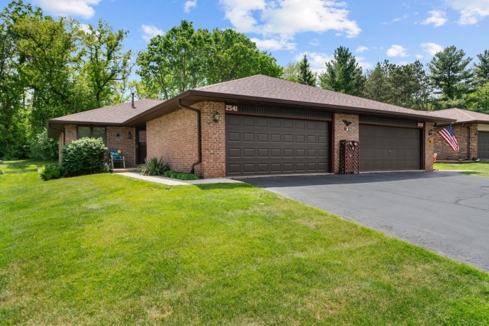 2541 Revelation #6, ROCKFORD, Illinois 61109, 2 Bedrooms Bedrooms, ,3 BathroomsBathrooms,Condominium,For Sale,Revelation #6,202602983