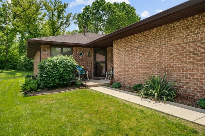2541 Revelation #6, ROCKFORD, Illinois 61109, 2 Bedrooms Bedrooms, ,3 BathroomsBathrooms,Condominium,For Sale,Revelation #6,202602983