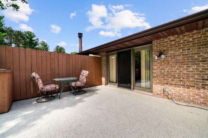 2541 Revelation #6, ROCKFORD, Illinois 61109, 2 Bedrooms Bedrooms, ,3 BathroomsBathrooms,Condominium,For Sale,Revelation #6,202602983