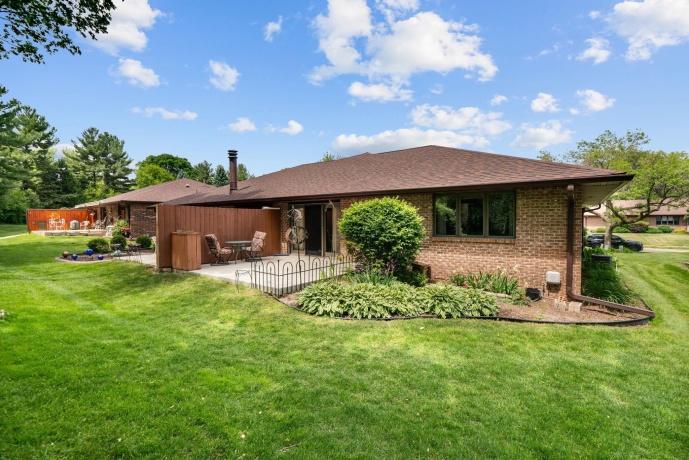 2541 Revelation #6, ROCKFORD, Illinois 61109, 2 Bedrooms Bedrooms, ,3 BathroomsBathrooms,Condominium,For Sale,Revelation #6,202602983