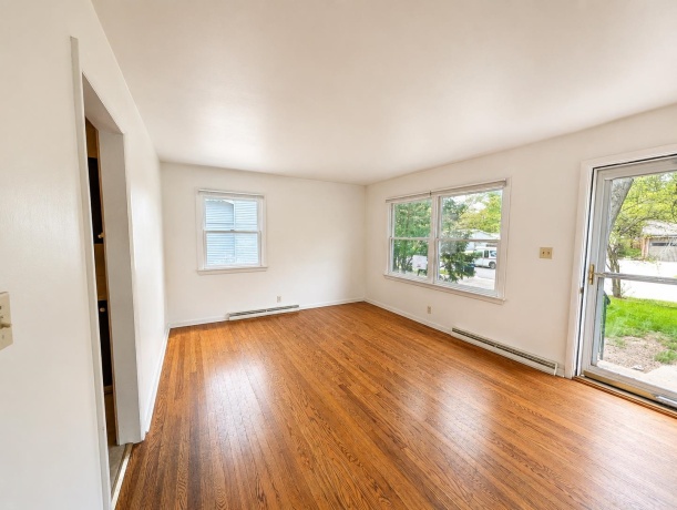 231 River, DEKALB, Illinois 60115, 3 Bedrooms Bedrooms, ,2 BathroomsBathrooms,House,For Sale,River,202602984