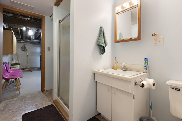 206 Highland, ROCKFORD, Illinois 61107, 3 Bedrooms Bedrooms, ,2 BathroomsBathrooms,House,For Sale,Highland,202602985