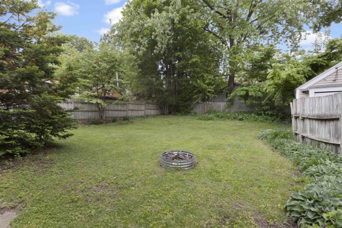206 Highland, ROCKFORD, Illinois 61107, 3 Bedrooms Bedrooms, ,2 BathroomsBathrooms,House,For Sale,Highland,202602985