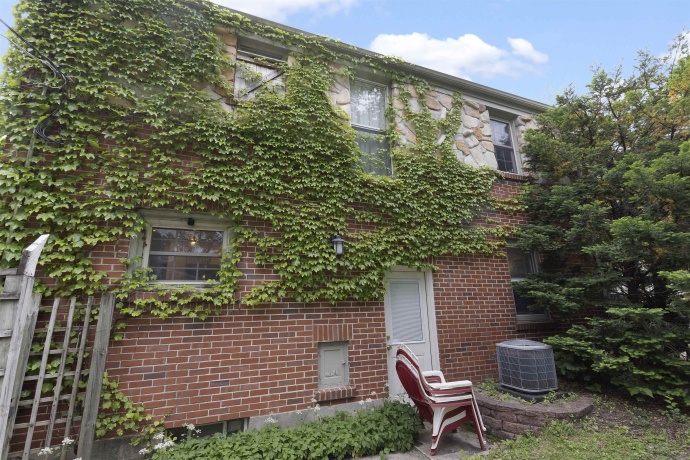 206 Highland, ROCKFORD, Illinois 61107, 3 Bedrooms Bedrooms, ,2 BathroomsBathrooms,House,For Sale,Highland,202602985