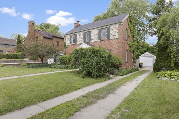 206 Highland, ROCKFORD, Illinois 61107, 3 Bedrooms Bedrooms, ,2 BathroomsBathrooms,House,For Sale,Highland,202602985