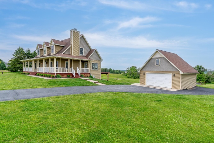 28-1 LAKE CARROLL, LANARK, Illinois 61046, 4 Bedrooms Bedrooms, ,4 BathroomsBathrooms,House,For Sale,LAKE CARROLL,202602986