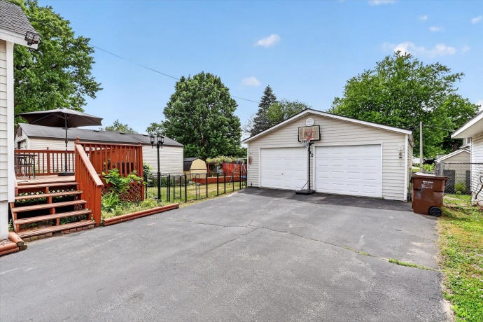 240 Adams, SOUTH BELOIT, Illinois 61080, 2 Bedrooms Bedrooms, ,1 BathroomBathrooms,House,For Sale,Adams,202602988