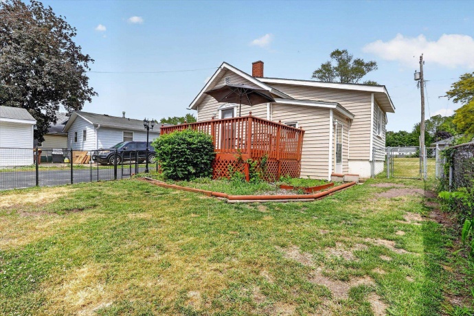 240 Adams, SOUTH BELOIT, Illinois 61080, 2 Bedrooms Bedrooms, ,1 BathroomBathrooms,House,For Sale,Adams,202602988