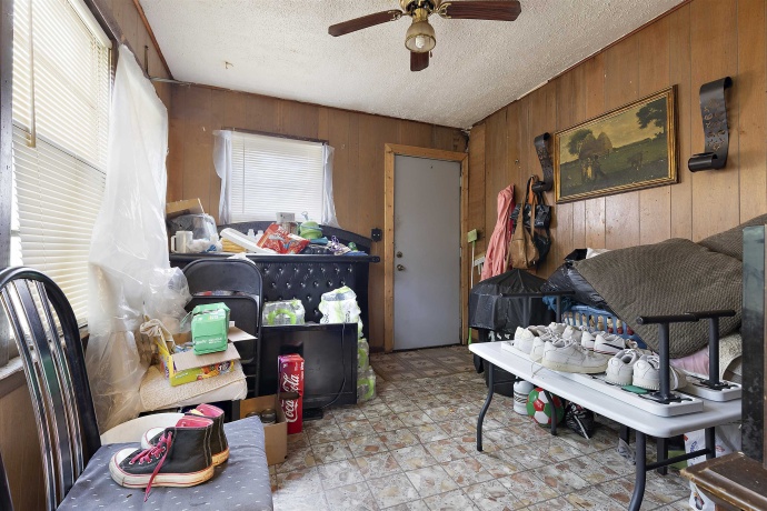 1634 Loomis, ROCKFORD, Illinois 61102, 3 Bedrooms Bedrooms, ,1 BathroomBathrooms,House,For Sale,Loomis,202602989