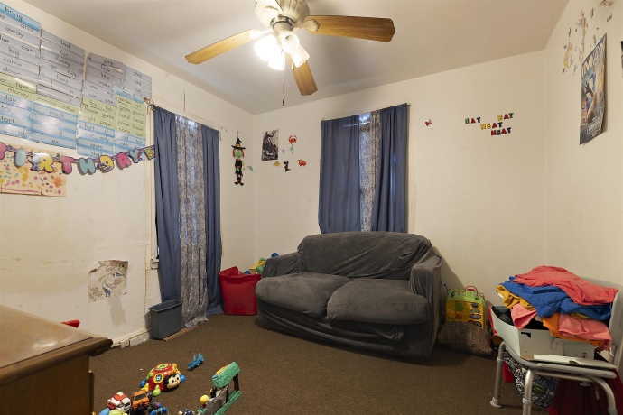 1634 Loomis, ROCKFORD, Illinois 61102, 3 Bedrooms Bedrooms, ,1 BathroomBathrooms,House,For Sale,Loomis,202602989