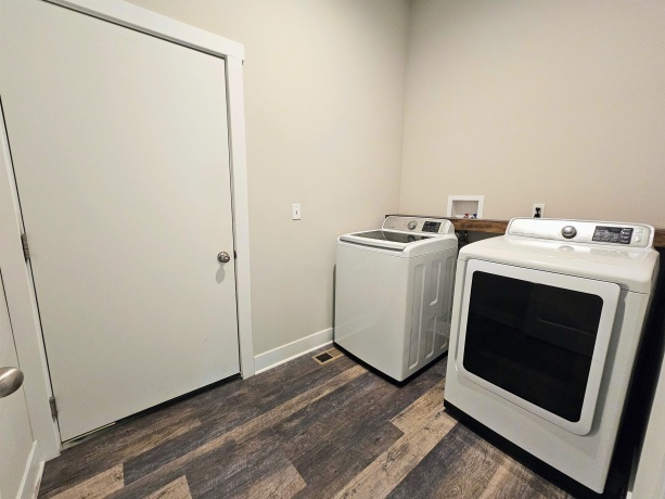 4530 Edenberry, ROCKTON, Illinois 61072, 3 Bedrooms Bedrooms, ,2 BathroomsBathrooms,House,For Sale,Edenberry,202602991