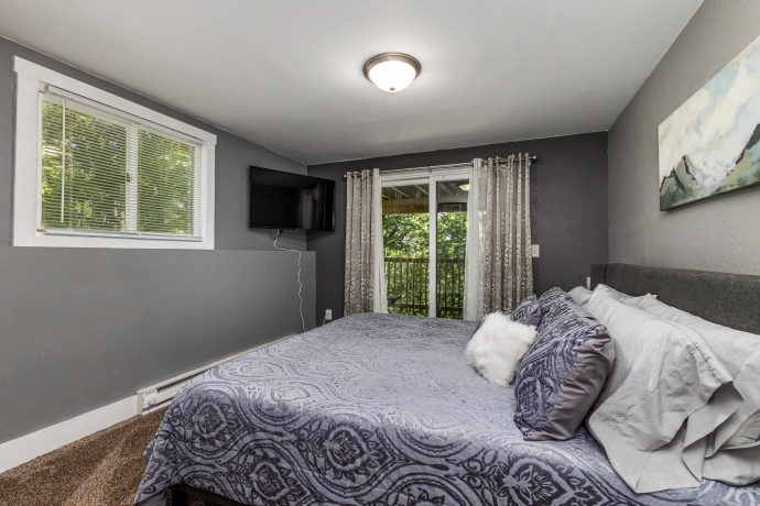 3 Briarwood, GALENA, Illinois 61036, 2 Bedrooms Bedrooms, ,1 BathroomBathrooms,House,For Sale,Briarwood,202602992