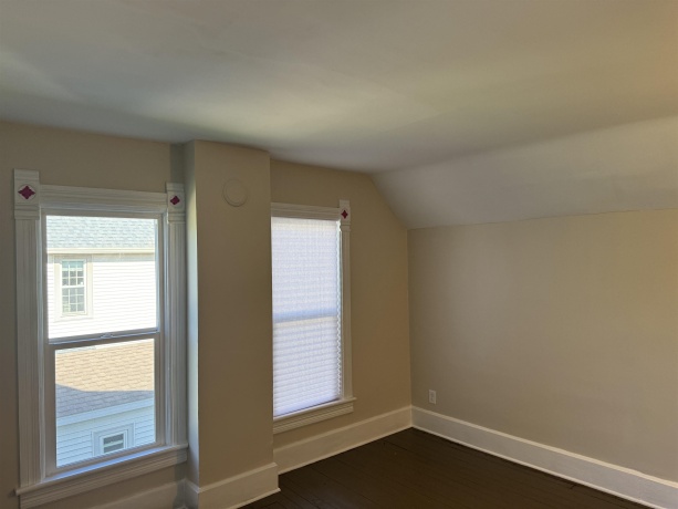 621 Garden, FREEPORT, Illinois 61032, 3 Bedrooms Bedrooms, ,1 BathroomBathrooms,House,For Sale,Garden,202602993