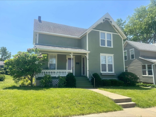 621 Garden, FREEPORT, Illinois 61032, 3 Bedrooms Bedrooms, ,1 BathroomBathrooms,House,For Sale,Garden,202602993