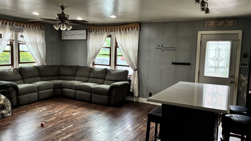 520 Burns, LANARK, Illinois 61046, 2 Bedrooms Bedrooms, ,1 BathroomBathrooms,House,For Sale,Burns,202602994