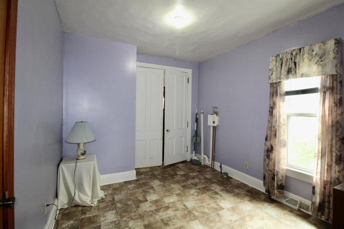 1221 Blaisdell, ROCKFORD, Wisconsin 61101, 4 Bedrooms Bedrooms, ,2 BathroomsBathrooms,House,For Sale,Blaisdell,202602998