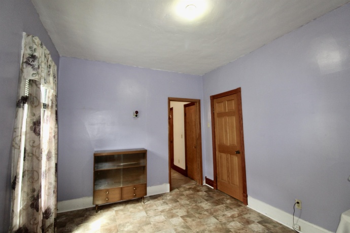 1221 Blaisdell, ROCKFORD, Wisconsin 61101, 4 Bedrooms Bedrooms, ,2 BathroomsBathrooms,House,For Sale,Blaisdell,202602998
