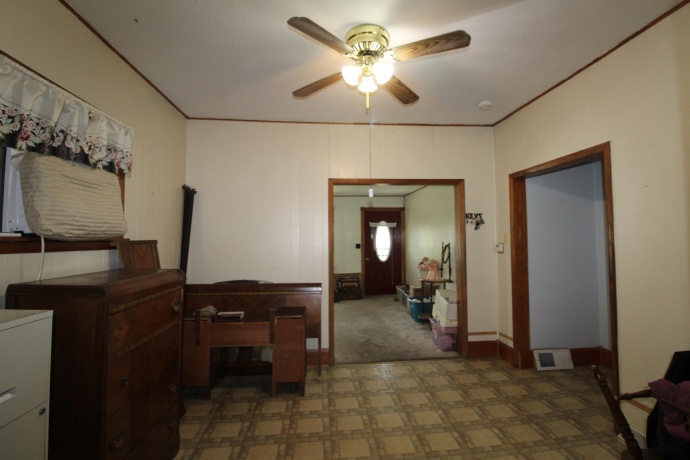 1221 Blaisdell, ROCKFORD, Wisconsin 61101, 4 Bedrooms Bedrooms, ,2 BathroomsBathrooms,House,For Sale,Blaisdell,202602998