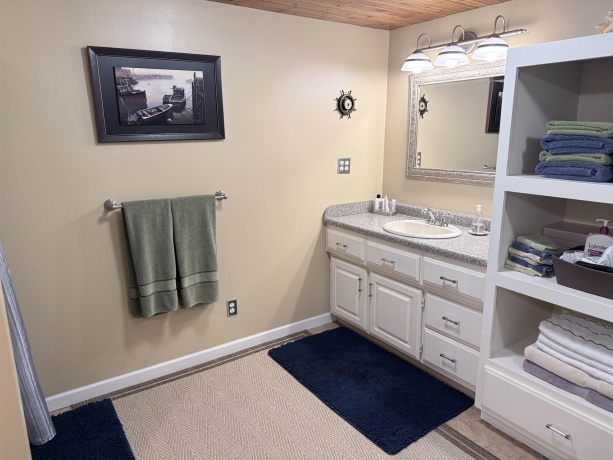 617 Linn, SHANNON, Illinois 61078, 3 Bedrooms Bedrooms, ,2 BathroomsBathrooms,House,For Sale,Linn,202603001