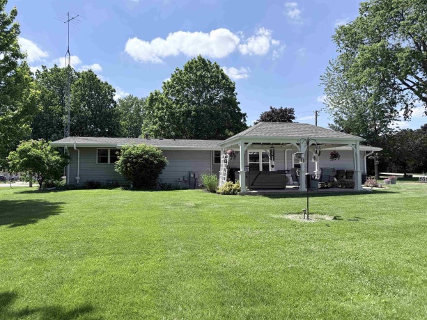 617 Linn, SHANNON, Illinois 61078, 3 Bedrooms Bedrooms, ,2 BathroomsBathrooms,House,For Sale,Linn,202603001