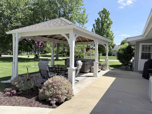 617 Linn, SHANNON, Illinois 61078, 3 Bedrooms Bedrooms, ,2 BathroomsBathrooms,House,For Sale,Linn,202603001