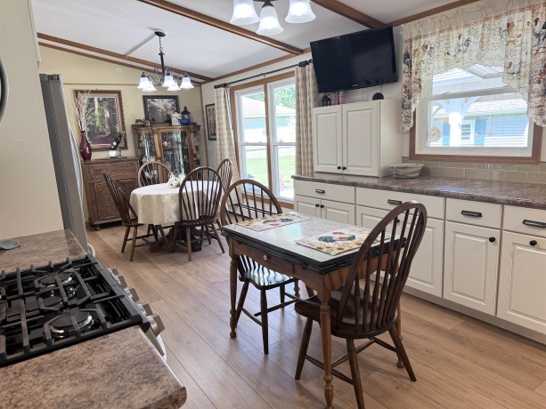 617 Linn, SHANNON, Illinois 61078, 3 Bedrooms Bedrooms, ,2 BathroomsBathrooms,House,For Sale,Linn,202603001