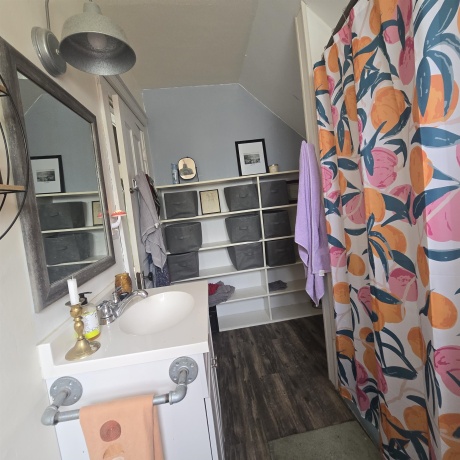 1105 Oakley, BELVIDERE, Illinois 61008, 3 Bedrooms Bedrooms, ,2 BathroomsBathrooms,House,For Sale,Oakley,202603003