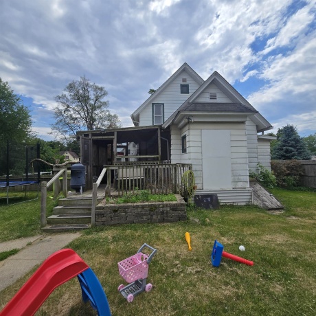 1105 Oakley, BELVIDERE, Illinois 61008, 3 Bedrooms Bedrooms, ,2 BathroomsBathrooms,House,For Sale,Oakley,202603003