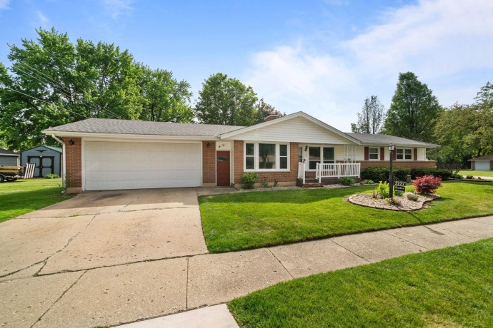 2227 Exeter, LOVES PARK, Illinois 61111, 3 Bedrooms Bedrooms, ,2 BathroomsBathrooms,House,For Sale,Exeter,202603016
