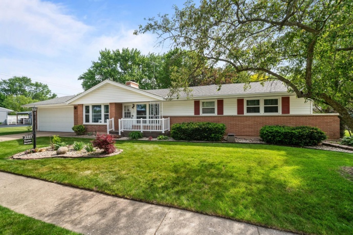 2227 Exeter, LOVES PARK, Illinois 61111, 3 Bedrooms Bedrooms, ,2 BathroomsBathrooms,House,For Sale,Exeter,202603016
