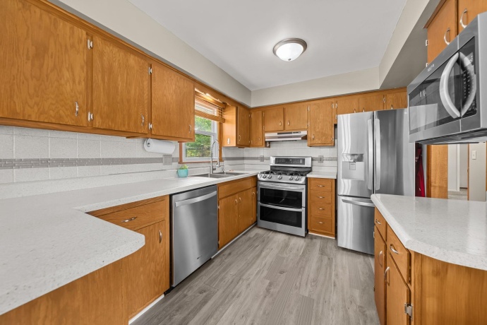 2227 Exeter, LOVES PARK, Illinois 61111, 3 Bedrooms Bedrooms, ,2 BathroomsBathrooms,House,For Sale,Exeter,202603016