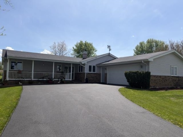 14966 Laube, DURAND, Illinois 61024, 3 Bedrooms Bedrooms, ,2 BathroomsBathrooms,House,For Sale,Laube,202602616