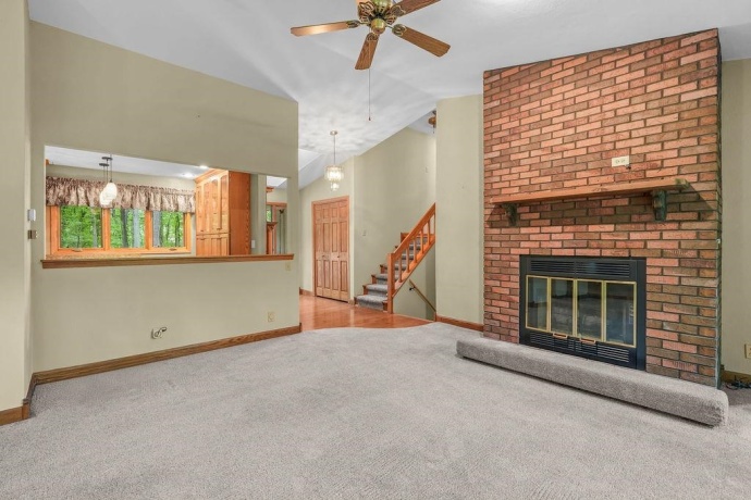 10876 CROCKETT, ROSCOE, Illinois 61073, 3 Bedrooms Bedrooms, ,2 BathroomsBathrooms,House,For Sale,CROCKETT,202603019