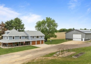 8294 Leaf River, LEAF RIVER, Illinois 61047, 4 Bedrooms Bedrooms, ,3 BathroomsBathrooms,House,For Sale,Leaf River,202603020