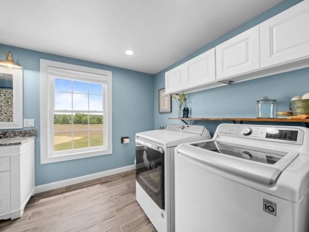 8294 Leaf River, LEAF RIVER, Illinois 61047, 4 Bedrooms Bedrooms, ,3 BathroomsBathrooms,House,For Sale,Leaf River,202603020