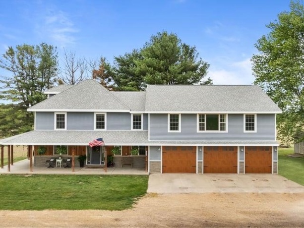 8294 Leaf River, LEAF RIVER, Illinois 61047, 4 Bedrooms Bedrooms, ,3 BathroomsBathrooms,House,For Sale,Leaf River,202603020