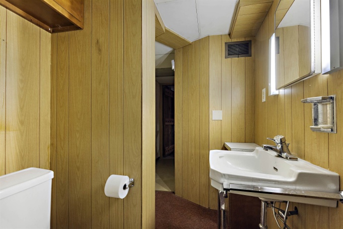2619 KAREN, ROCKFORD, Illinois 61101, 2 Bedrooms Bedrooms, ,2 BathroomsBathrooms,House,For Sale,KAREN,202603023