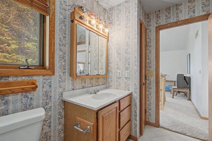 5 Maltby, GALENA, Illinois 61036, 3 Bedrooms Bedrooms, ,2 BathroomsBathrooms,House,For Sale,Maltby,202602583