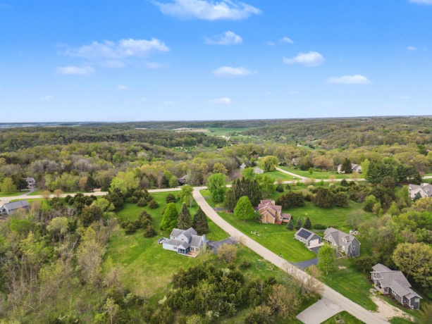5 Maltby, GALENA, Illinois 61036, 3 Bedrooms Bedrooms, ,2 BathroomsBathrooms,House,For Sale,Maltby,202602583