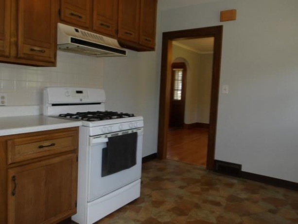 606 Robert, ROCKFORD, Illinois 61107, 2 Bedrooms Bedrooms, ,1 BathroomBathrooms,House,For Sale,Robert,202603027