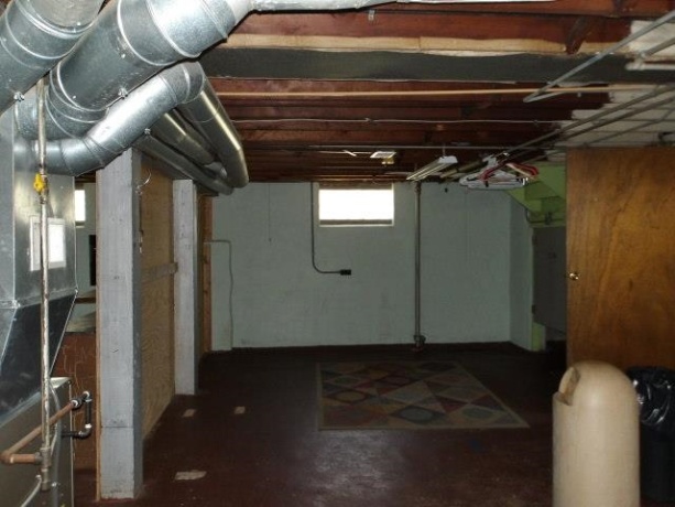 606 Robert, ROCKFORD, Illinois 61107, 2 Bedrooms Bedrooms, ,1 BathroomBathrooms,House,For Sale,Robert,202603027