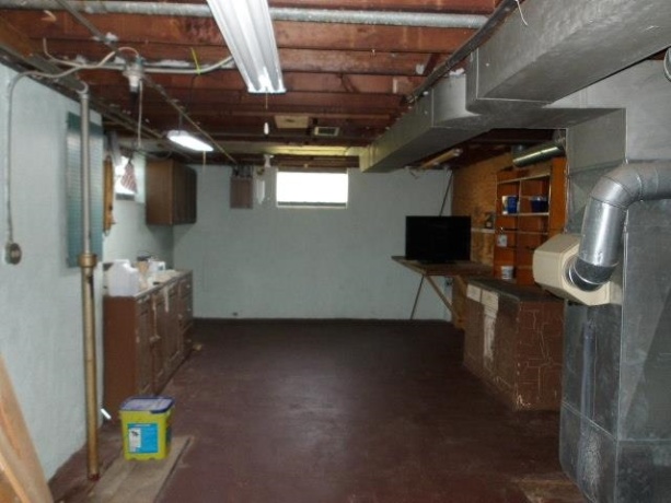 606 Robert, ROCKFORD, Illinois 61107, 2 Bedrooms Bedrooms, ,1 BathroomBathrooms,House,For Sale,Robert,202603027
