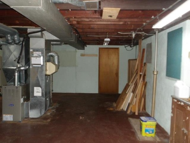 606 Robert, ROCKFORD, Illinois 61107, 2 Bedrooms Bedrooms, ,1 BathroomBathrooms,House,For Sale,Robert,202603027