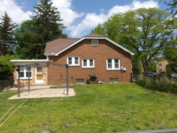 606 Robert, ROCKFORD, Illinois 61107, 2 Bedrooms Bedrooms, ,1 BathroomBathrooms,House,For Sale,Robert,202603027